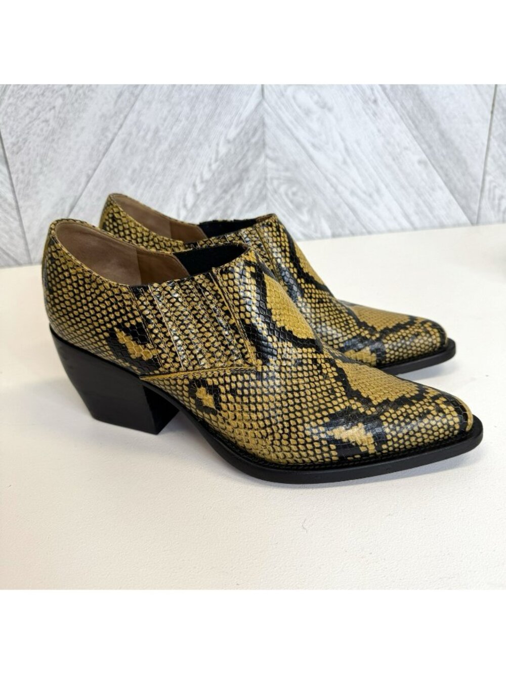 Chloe Rylee Yellow Snakeskin Leather Ankle Boots Size 39 US 8.5 Western Boho